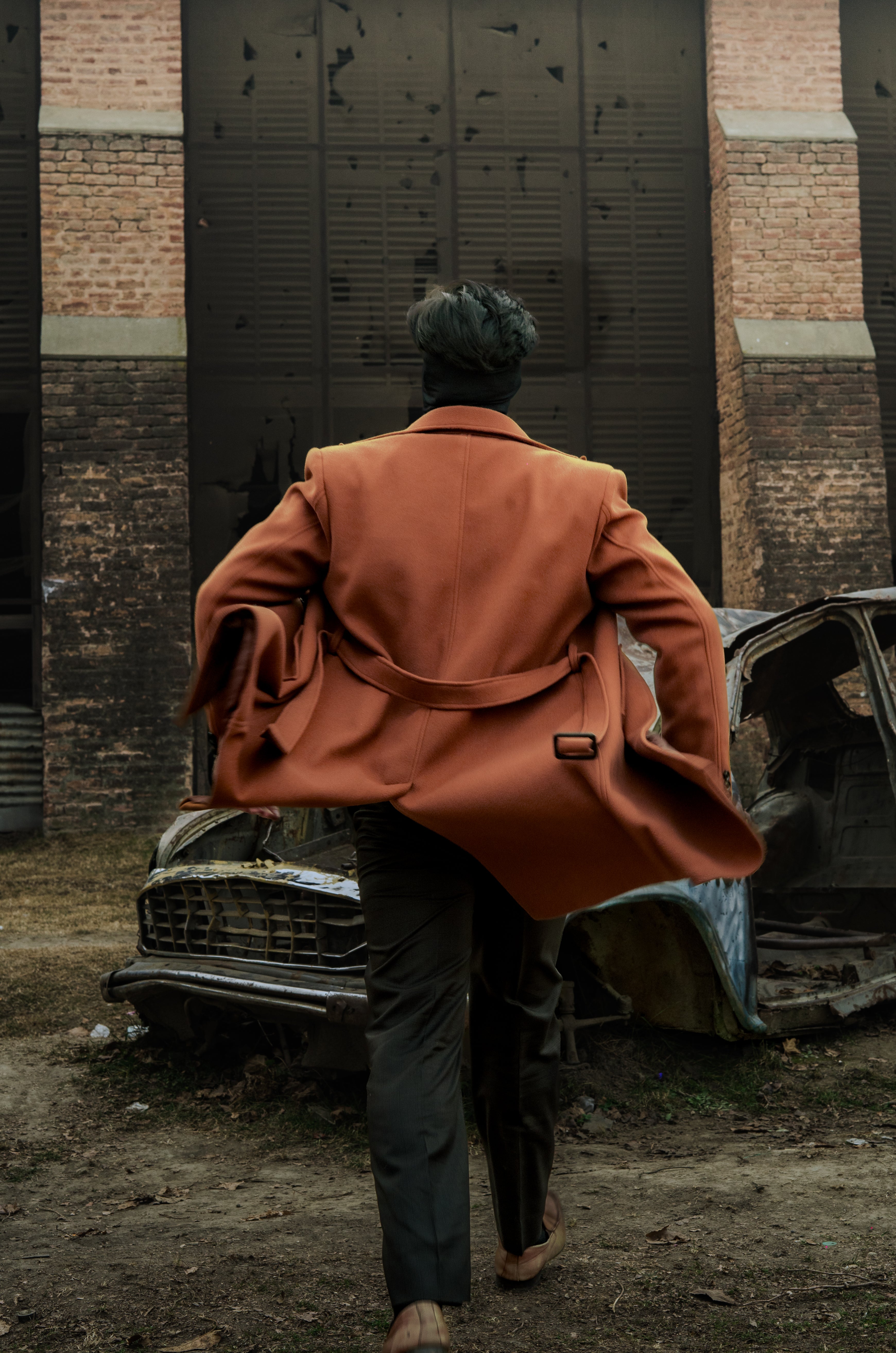 WINDSOR TAN DOUBLE-BREASTED WOOL OVERCOAT